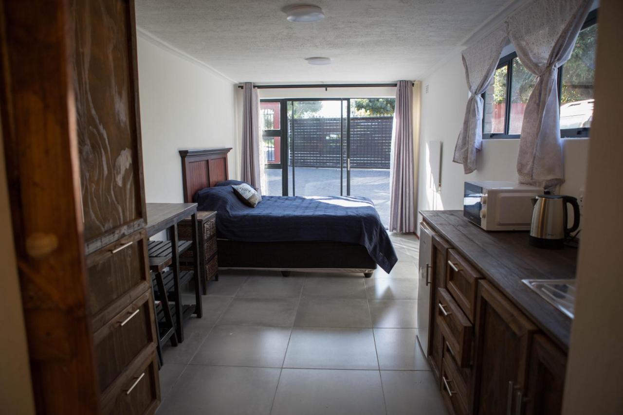 Peaceful 1-Bedroom Flatlet, 10 Min From The Beach Cape Town Exterior photo